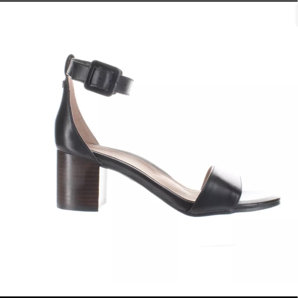 NWOT Vionic Rosie Black Ankle Heels 7.5